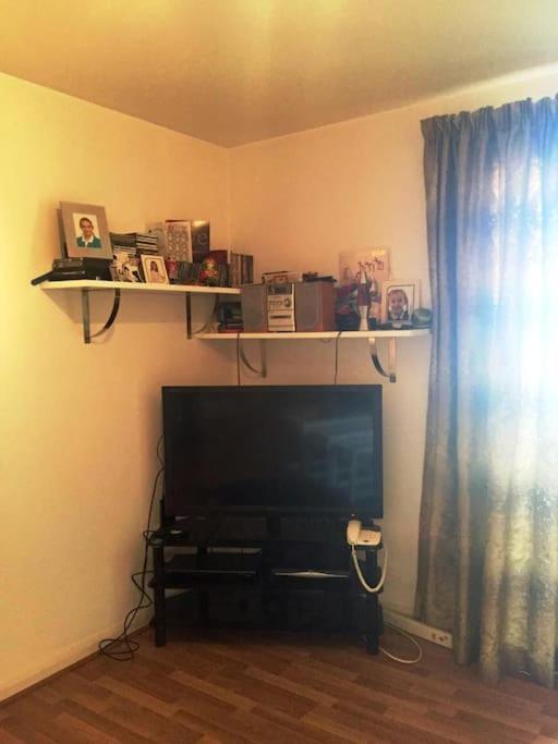1 Bedroom Flat Near Excel, O2, Canary Wharf - Londres Exterior foto