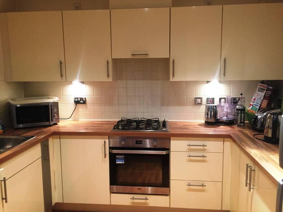 1 Bedroom Flat Near Excel, O2, Canary Wharf - Londres Exterior foto