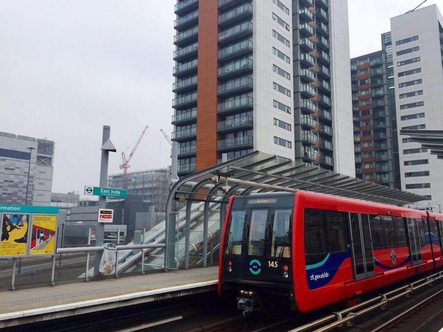 1 Bedroom Flat Near Excel, O2, Canary Wharf - Londres Exterior foto