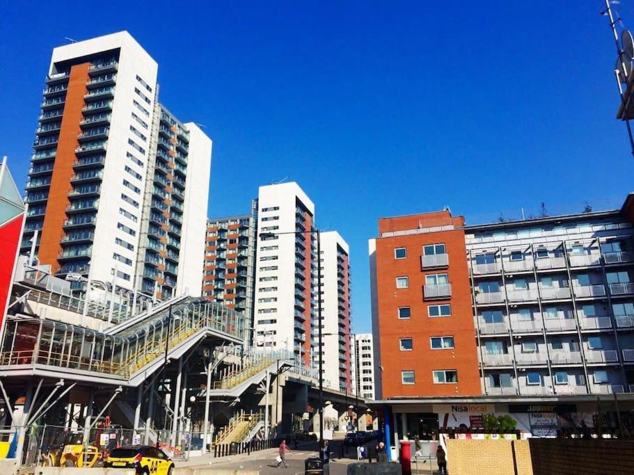 1 Bedroom Flat Near Excel, O2, Canary Wharf - Londres Exterior foto