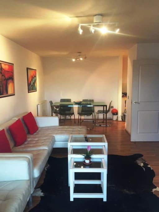 1 Bedroom Flat Near Excel, O2, Canary Wharf - Londres Exterior foto